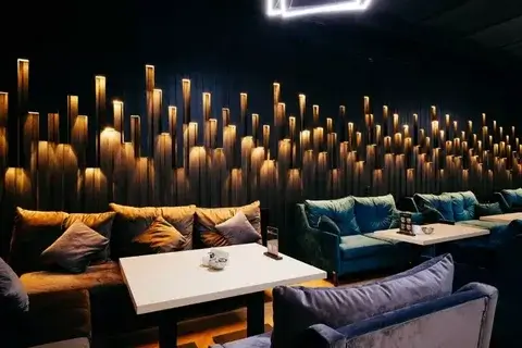 Vibrant atmosphere inside XO-Lounge during an event